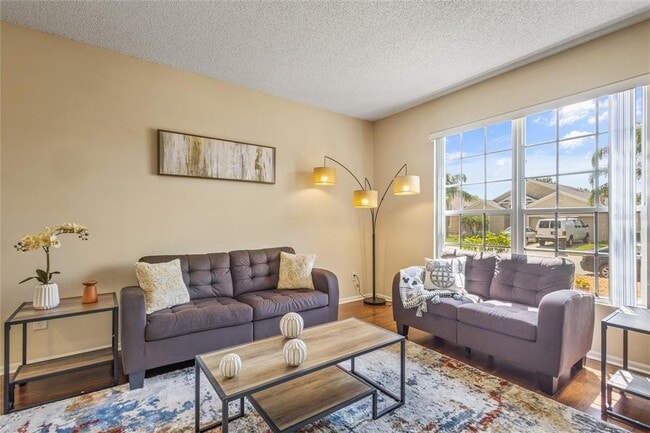 Building Photo - 422 Graystone Blvd