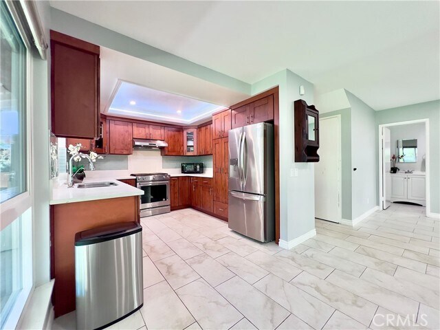 Building Photo - 9256 Crocus Ave