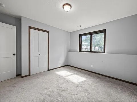Building Photo - Charming 4-Bedroom Home in Waconia with Spacious 2,140 Sq Ft Living Space!