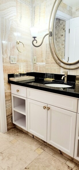 Building Photo - 30 Strada Di Villaggio