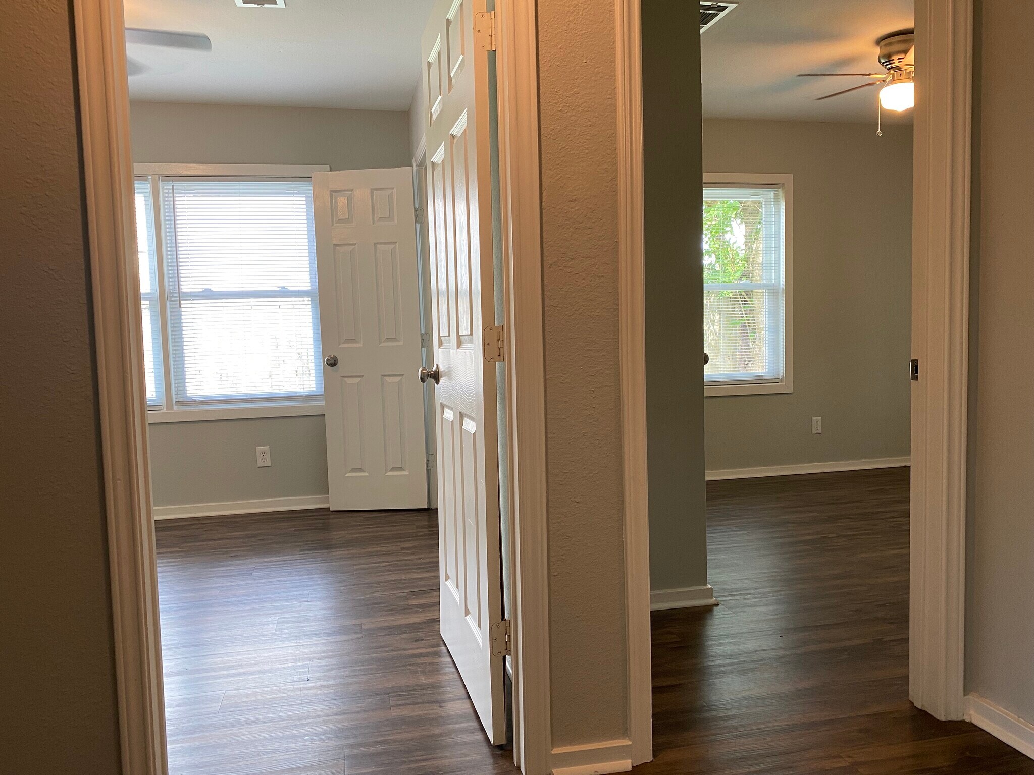 Towards middle and back bedrooms - 4230 Friar Point Rd