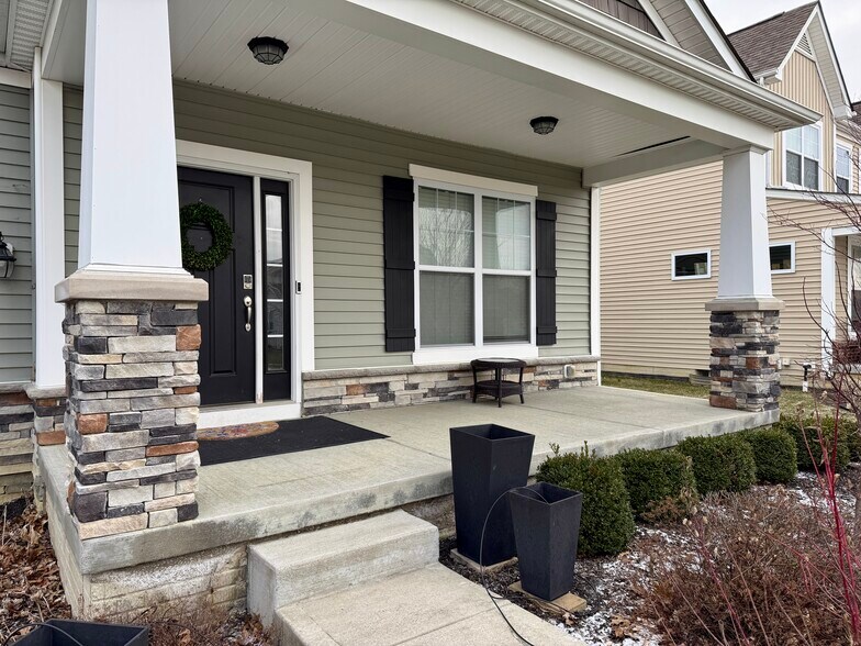 Front Porch - 6120 Jadkins Way