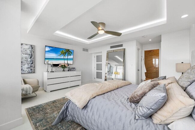 Building Photo - 545 S Fort Lauderdale Beach Blvd