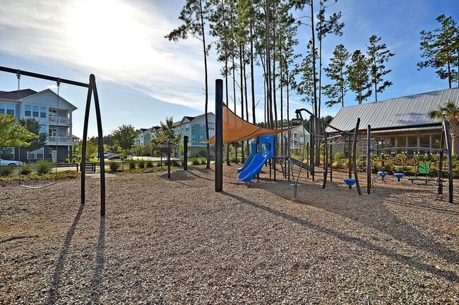 Building Photo - 146 Winding Branch Dr