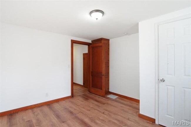 Building Photo - 921 Vine St