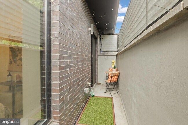 Building Photo - 3933 14th St NW