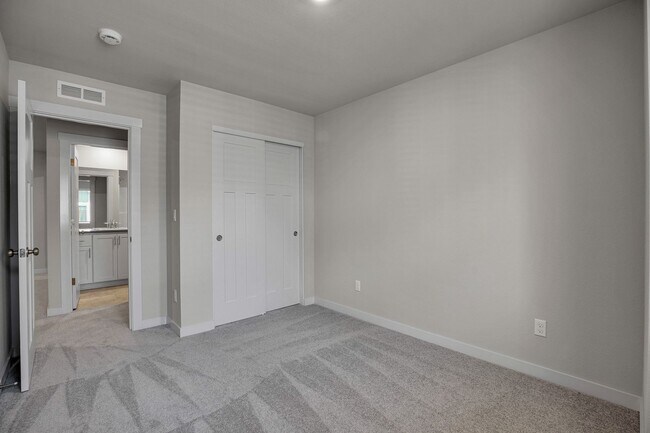 Building Photo - 16652 SW Darling Ln
