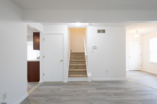 Building Photo - 4 Millard Ave