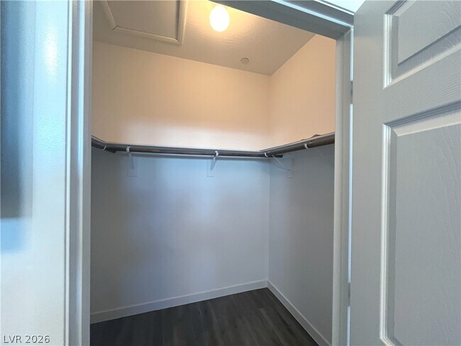 Building Photo - 1533 Franklin Ln