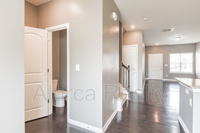 Building Photo - 7310 Sienna Heights Pl