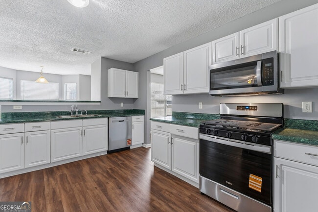 Building Photo - 11925 Spring Lake Way