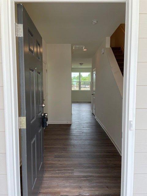 Building Photo - 241 Grand Central Wy