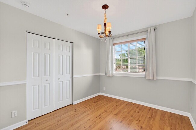 Building Photo - 4582 Danson Way