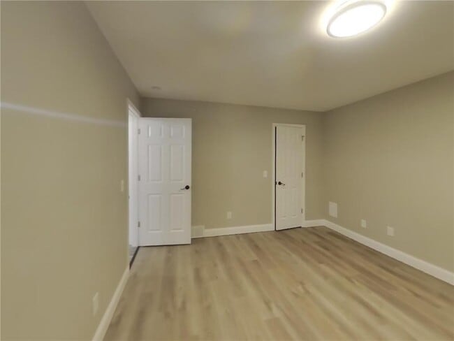 Building Photo - 12911 Overlook Rd