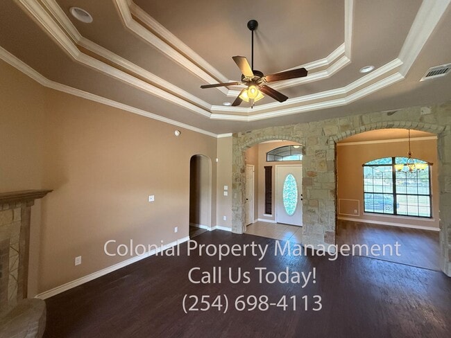 Building Photo - Available now 3 Bedroom 2 Bath Custom Home...