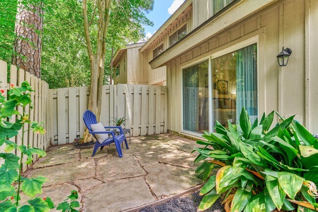 Building Photo - 2351 W Settler's Way