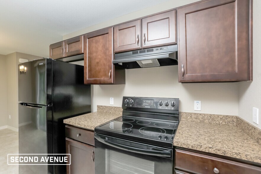 Building Photo - 4313 SW 141st Ln