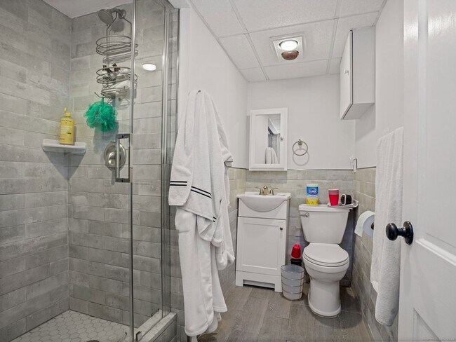 Building Photo - 10 Tupelo Rd