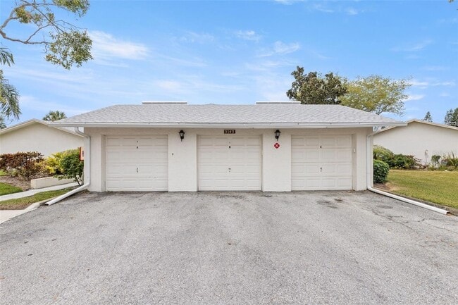 Building Photo - 3143 37th Ln S