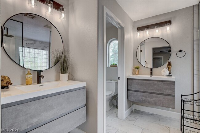 Building Photo - 10400 Raining Sky St