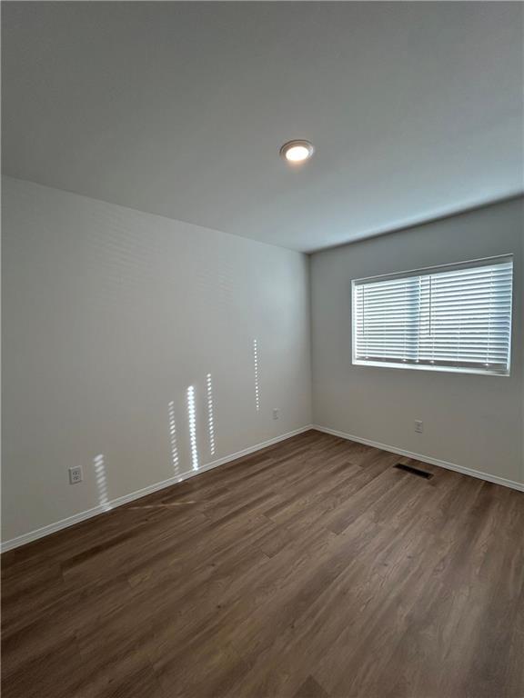 Building Photo - 2806 W Mockingbird Ln