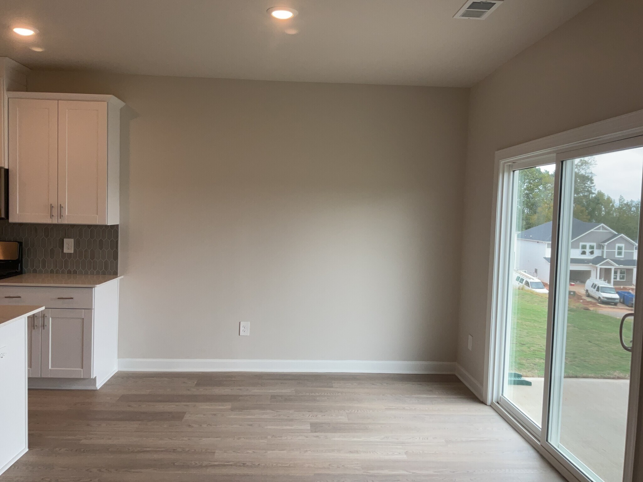 Building Photo - 802 Treeline Rd