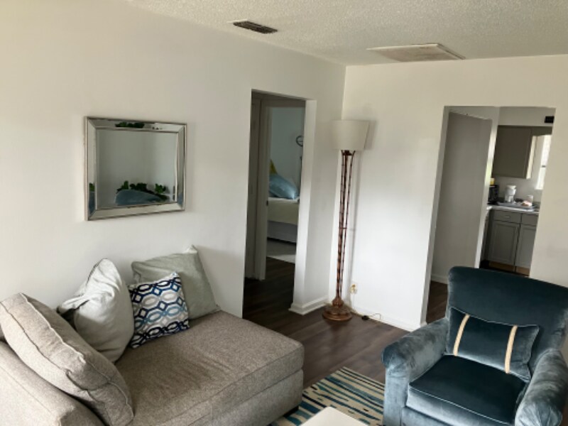 Building Photo - 2835 Vista Ln