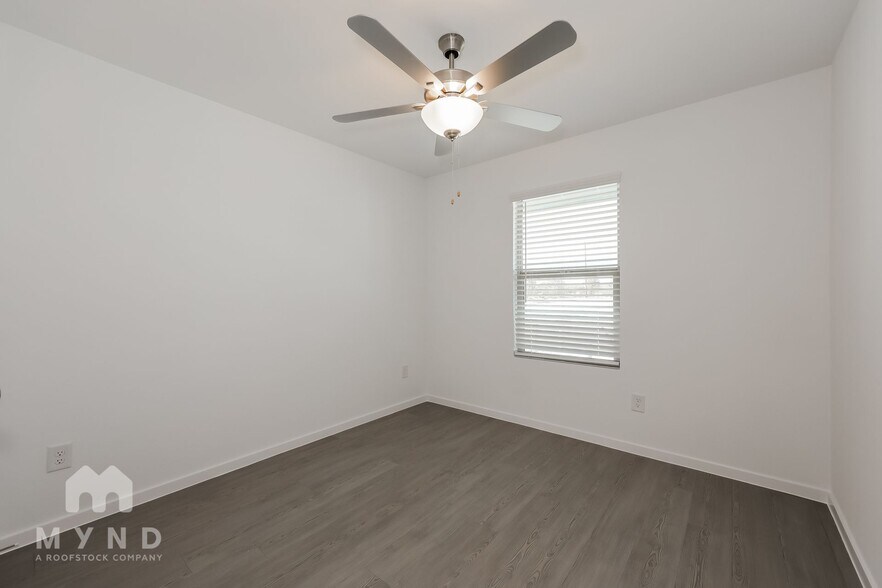 Building Photo - 2769 Mistwood Dr