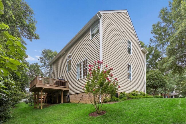 Building Photo - 112 Yardarm Ct