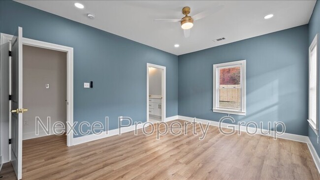 Building Photo - 1072 Bruce St