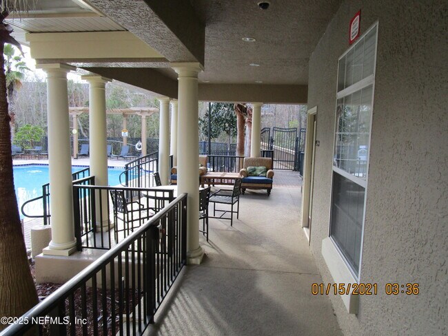 Building Photo - 410 S Villa San Marco Dr