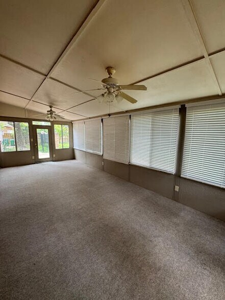 sunroom - 903 Westwood St