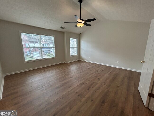 Building Photo - 3051 Kentmere Dr