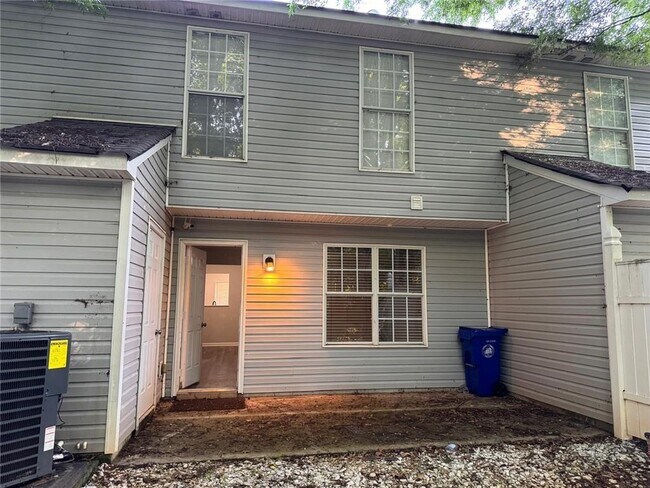 Building Photo - 3833 Waldrop Ln