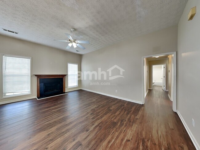 Building Photo - 3335 Berwick Field Dr