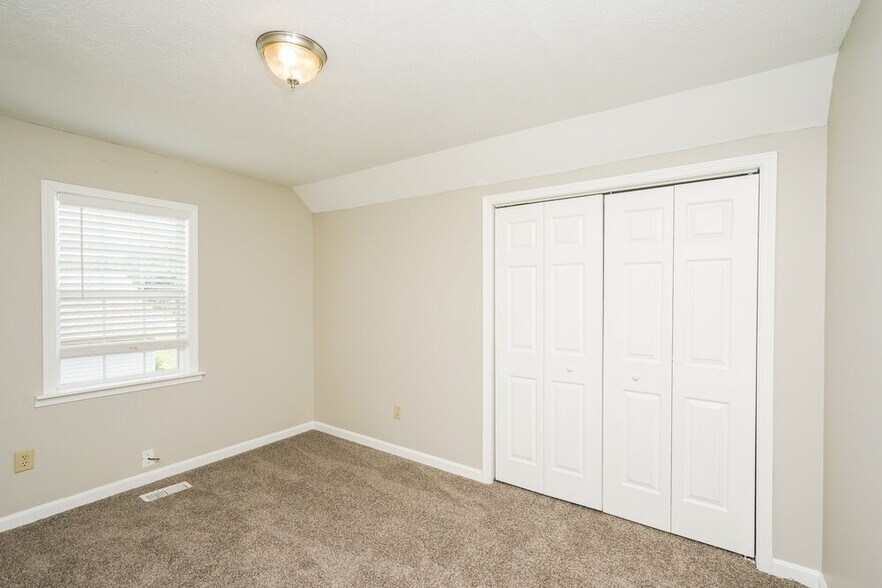 Building Photo - 157 Agin Way