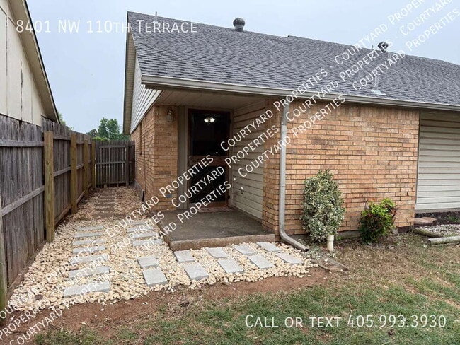 Building Photo - 8401 NW 110th Terrace