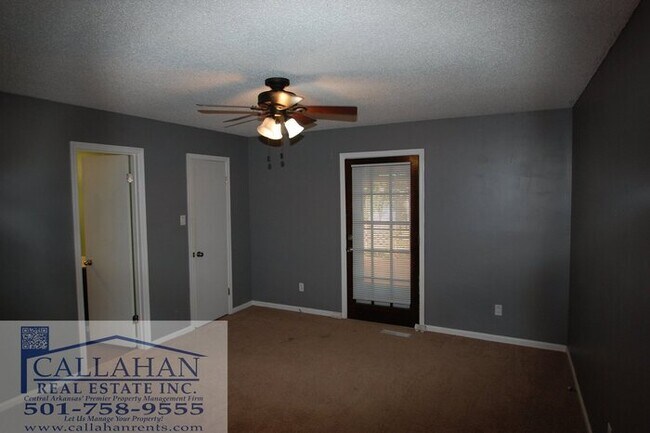 Building Photo - St Charles Little Rock Home