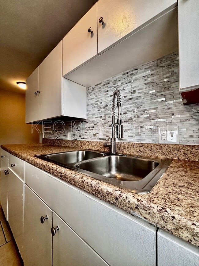 Building Photo - 231 E Xenia Dr