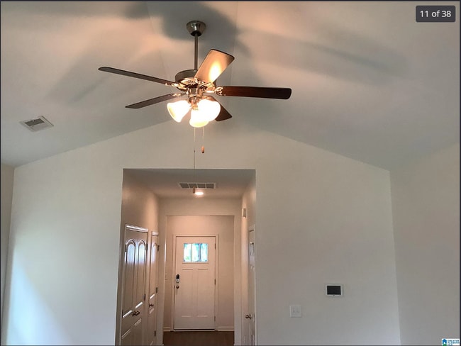 Building Photo - 516 Reading Ln