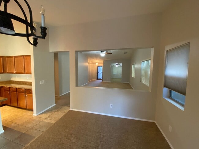 Building Photo - Charming 3 Bed w/Den in Northwest Peoria