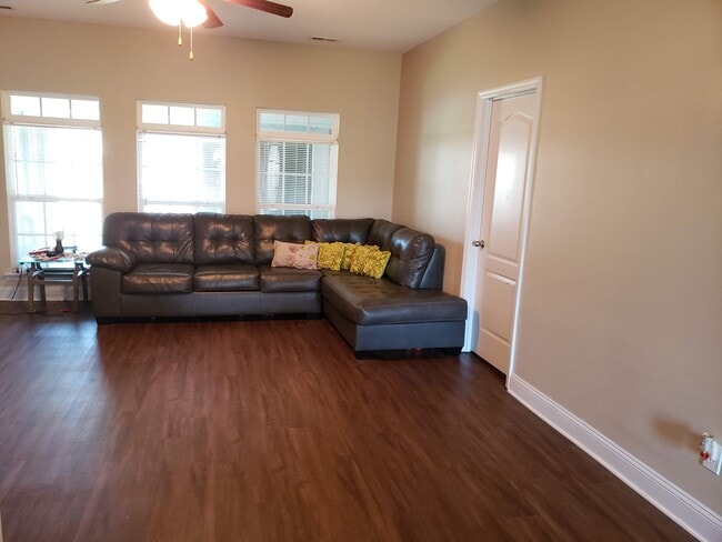 Building Photo - 29697 Rock Creek Blvd