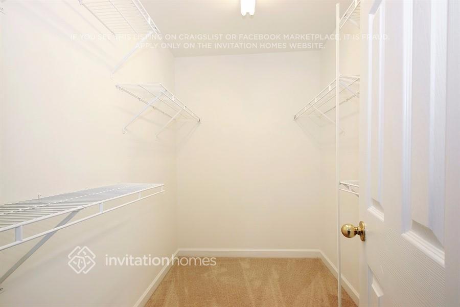 Building Photo - 9501 Arborview Ct