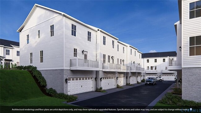 Building Photo - 121 This Wy