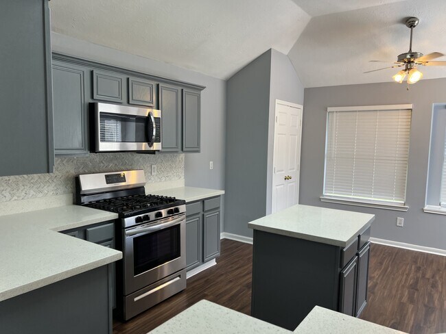 Building Photo - 17411 Little Riata Dr