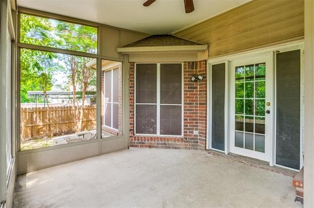 Building Photo - 8420 Creekbluff Dr
