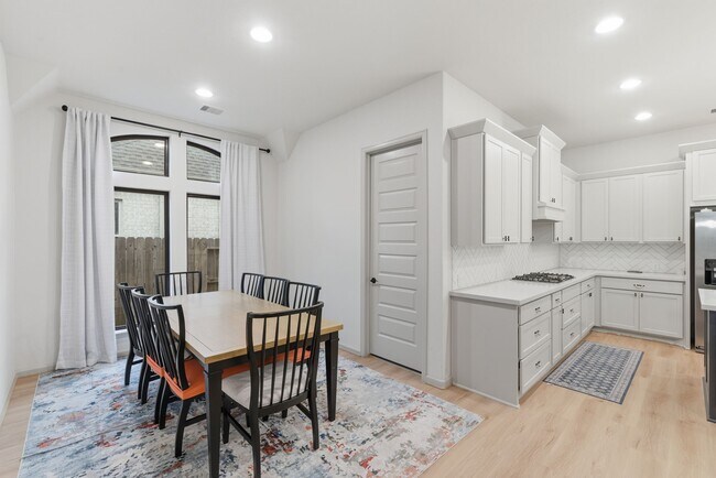 Building Photo - 2215 Crystal Reef Ct