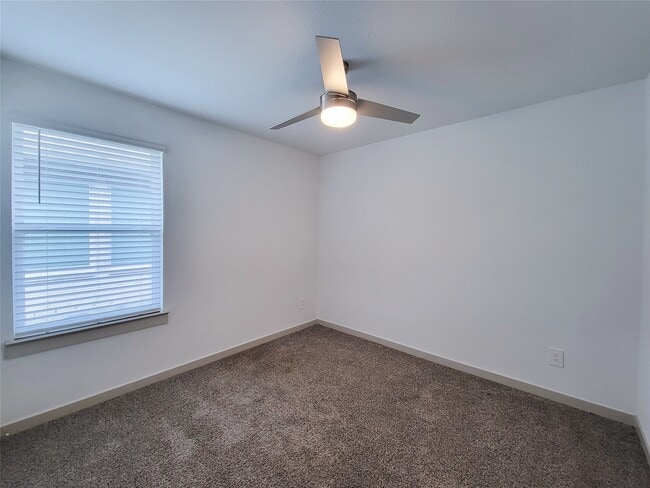 Building Photo - 7015 Halifax Harvest Ln