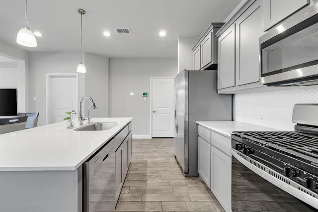 Building Photo - 14633 Caelum Dr