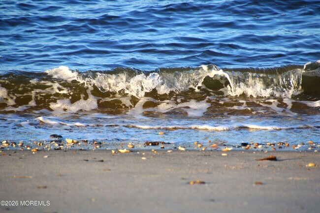 Building Photo - 60 Mathews St